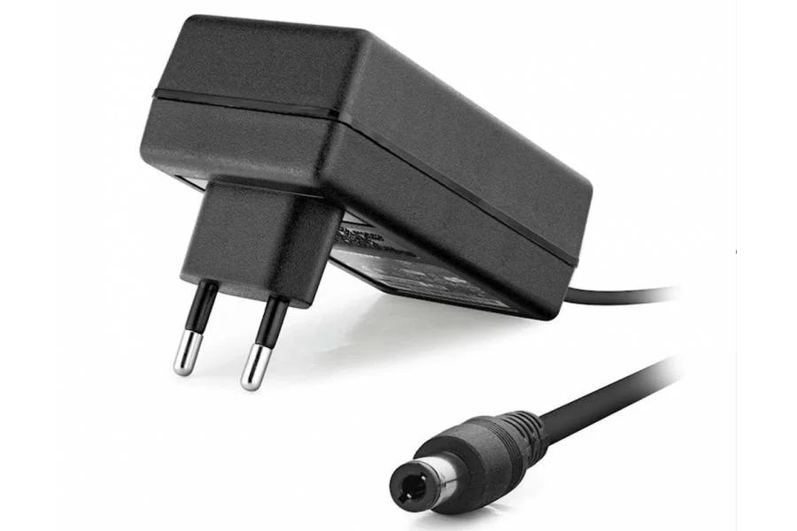 Next YE-1615 16V 1,5A Adaptör